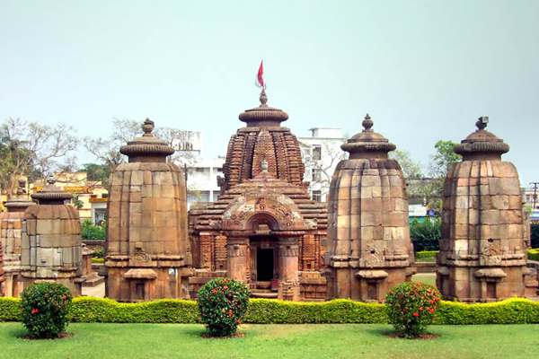 Konark to Bhubaneswar Cab