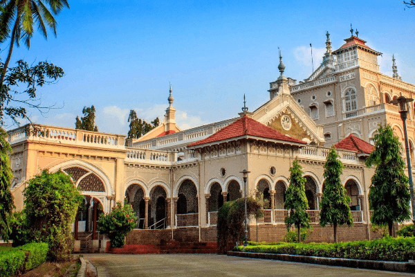 Navi Mumbai to Pune Cab